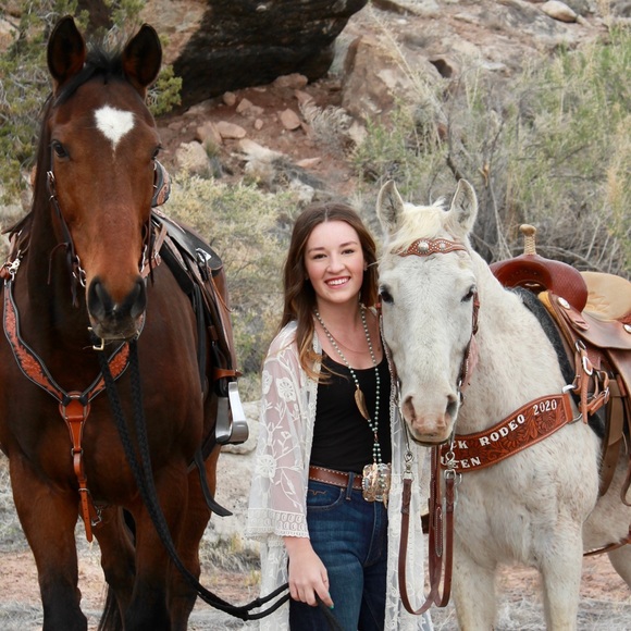 Meet your Posher, Jorden - Picture 4 of 7